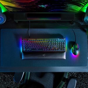 Razer BlackWidow V4 - Yellow Switch - US